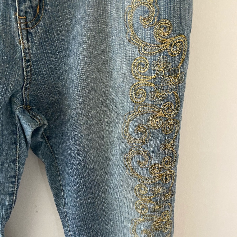 Denim capris - Picture 2 of 4
